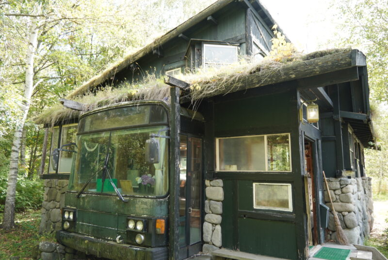 富良野　北の国から　拾ってきた家　バス