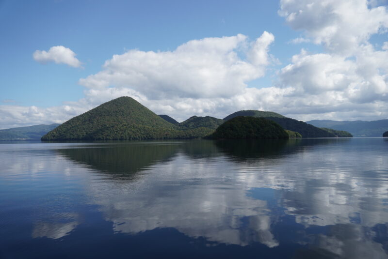 洞爺湖　遊覧船　中島